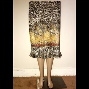 No Boundaries printed skirt